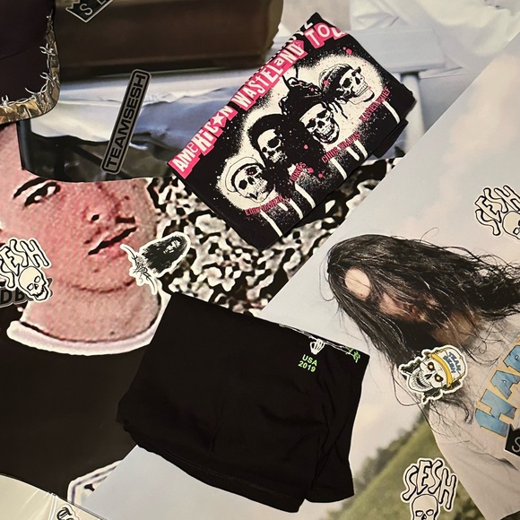 Bones x TeamSesh x Team Sesh - Picture 1 of 5